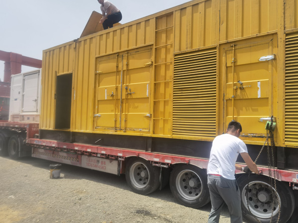 庆城发电机出租100KW发电机需要什么规格的电缆线？