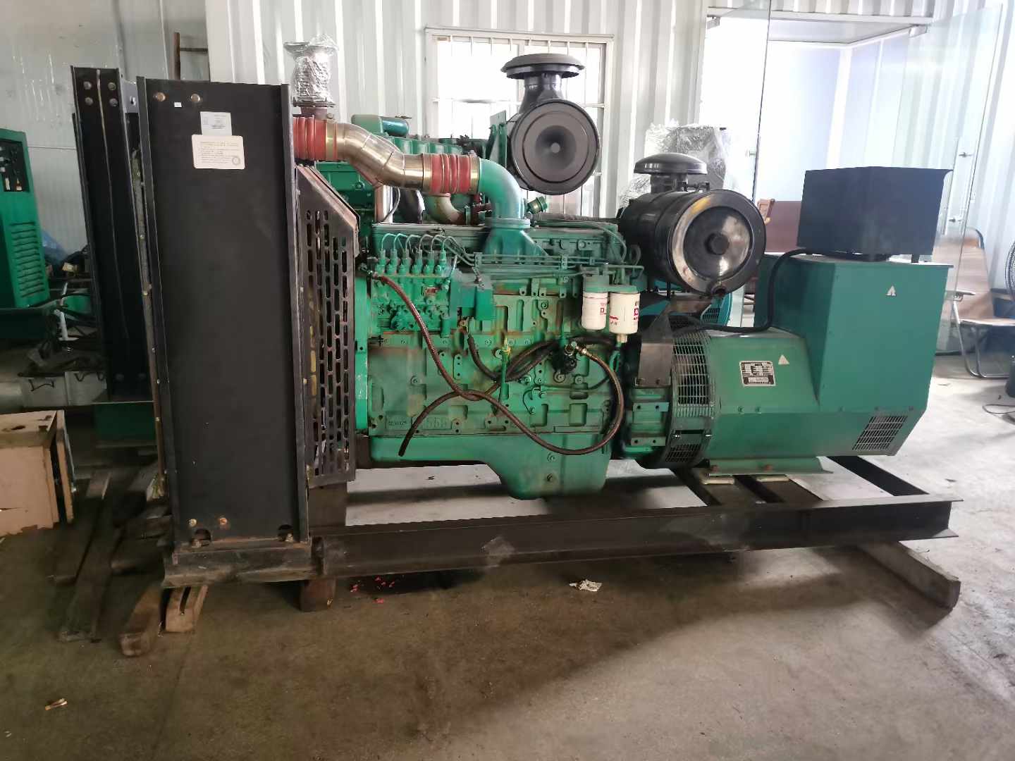 庆城发电机租赁如何确定电缆的承载电流是否在安全范围内？