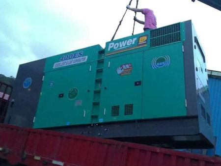 庆城柴油发电机组转速不稳定时，如何对发动机进行维护？