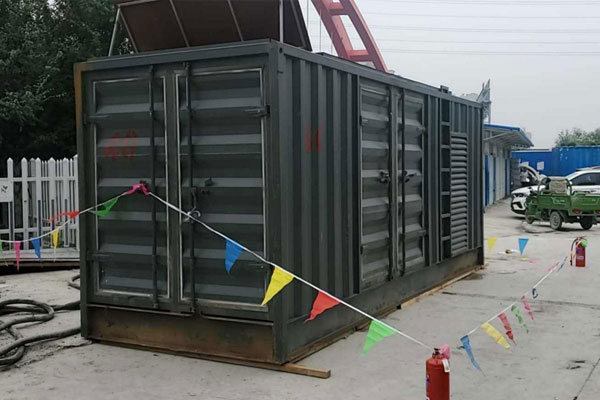 庆城发电机租赁空气滤清器多久更换一次？